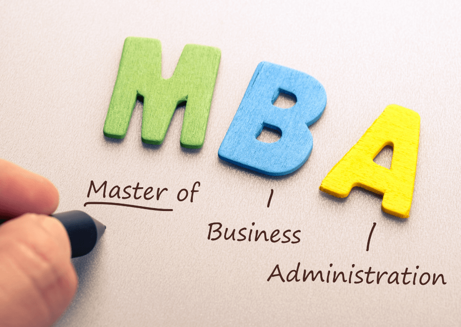 O MBA é mais similar à especialização